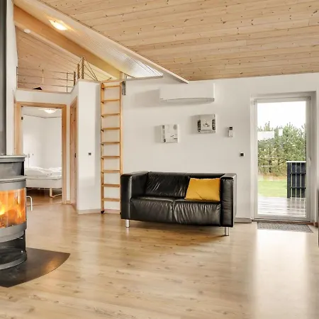 Lirim - 50m From The Sea In Ne Jutland By Interhome Sæby