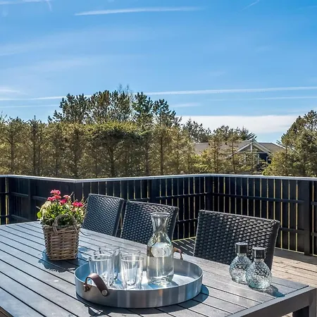 Lirim - 50m From The Sea By Interhome