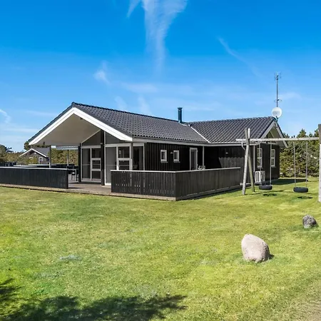 Lirim - 50m From The Sea By Interhome Feriehus *